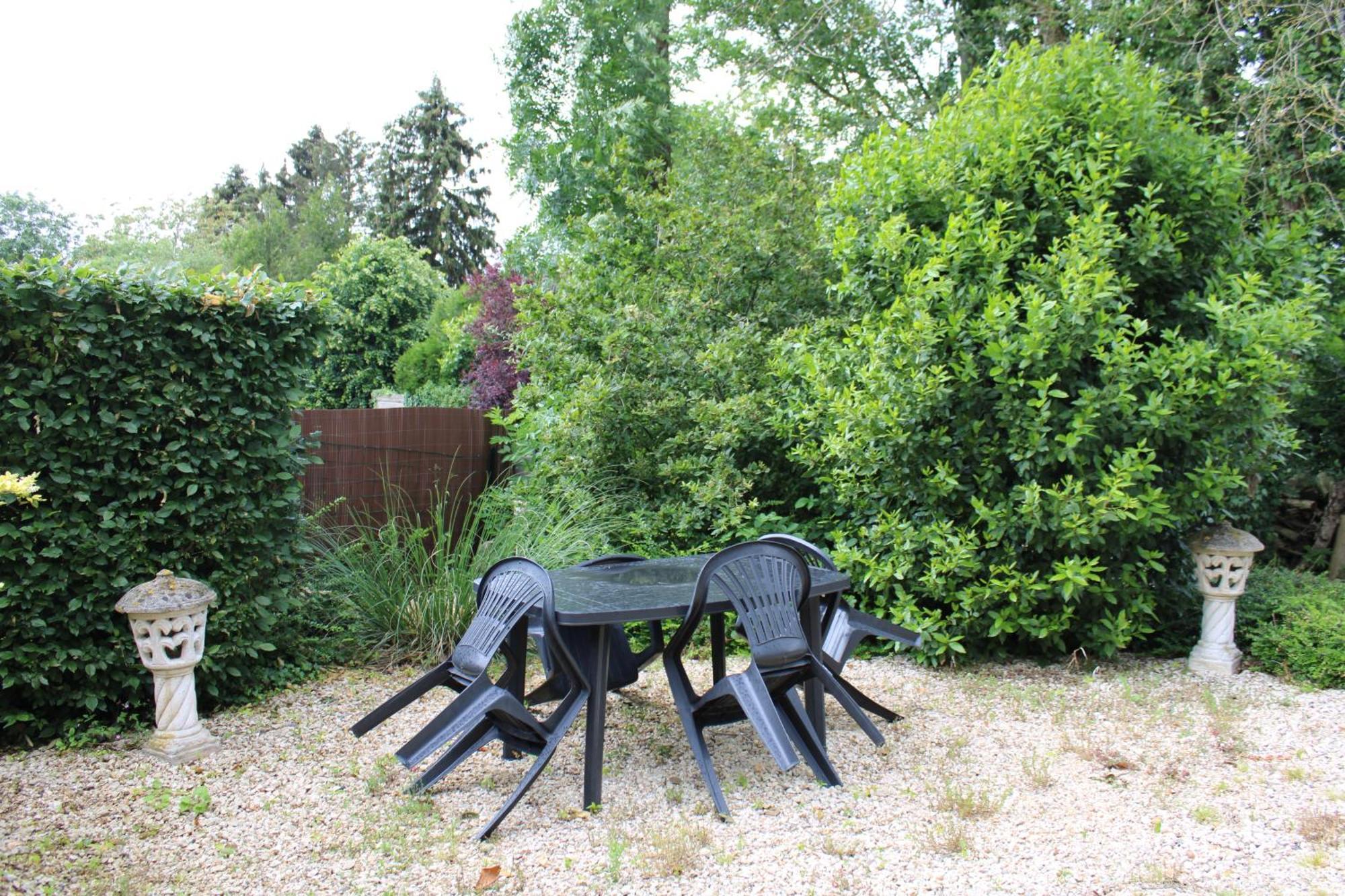 Le Gîte du Chêne Rouvre Corbeil-Cerf Exterior foto